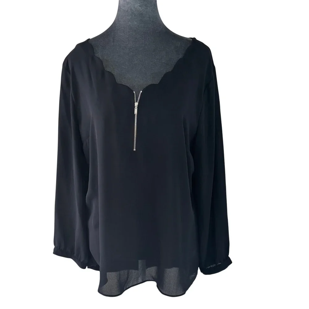 Fortune + Ivy Elevated Basic Black Chic Scalloped Zip‎ V-Neck Mixed Media Top L